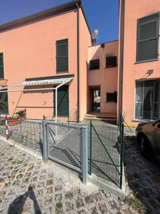 Apartament Casa Petros Trebiano Zewnętrze zdjęcie